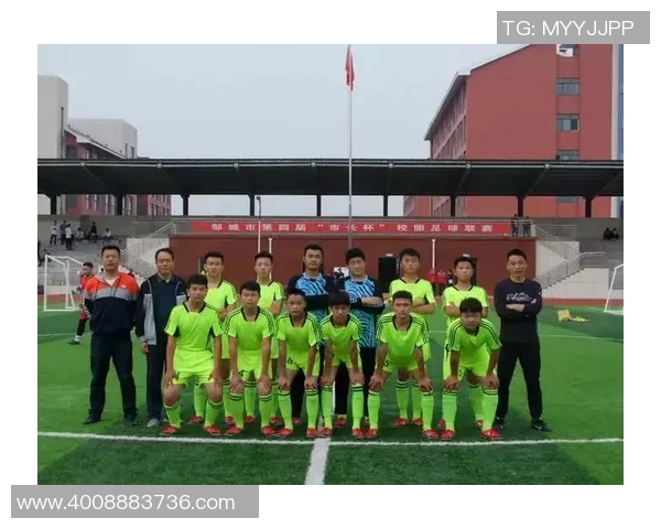 成都足球队在城市联赛中的耐力表现分析与点评